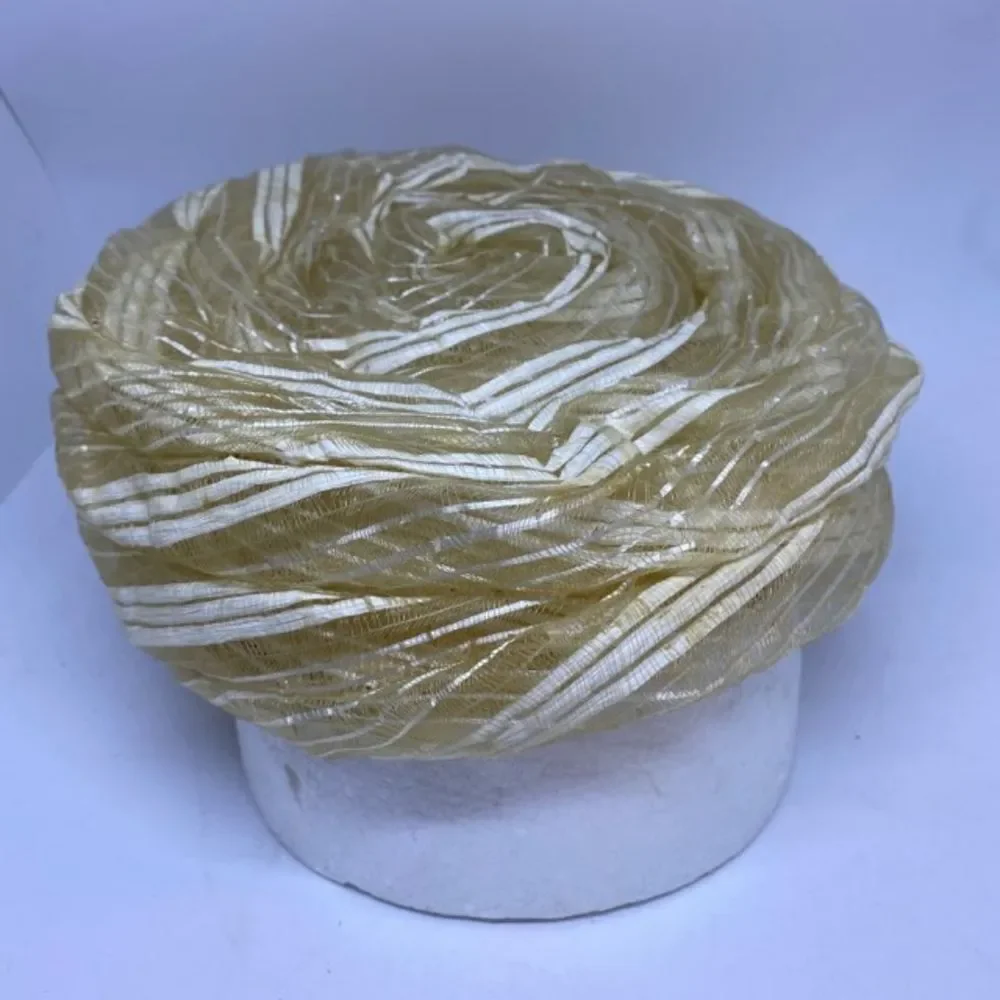 Vintage Cream Hat  - Picture 7 of 9